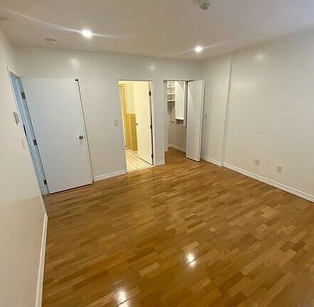 5th image of 215 Thomas E Burgin Pkwy #43