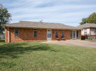 214 N Elgin Ave, Sperry, OK 74073