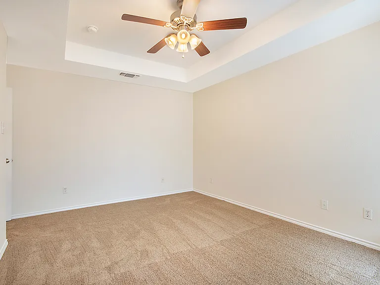 11909 Rhulen Ct — Photo 20