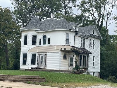 411 Harrison Ave, Charleston, IL, 61920