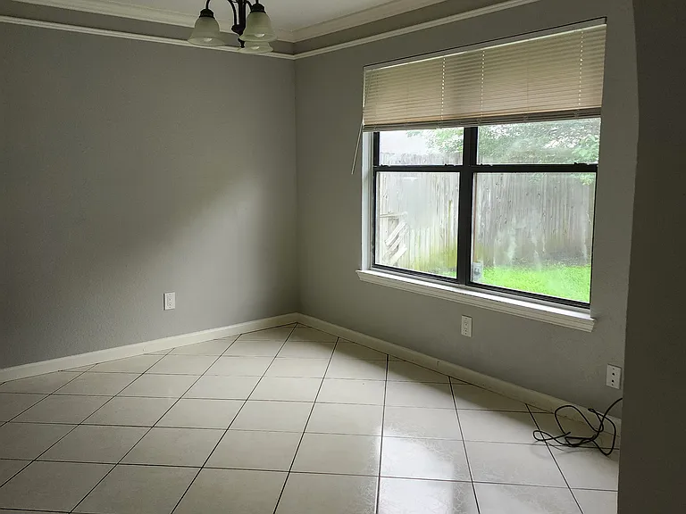 7904 Whitewater Ct — Photo 7