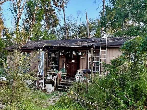 3rd image of 26748 Short St