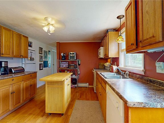 5th image of 519 Nelson Rd