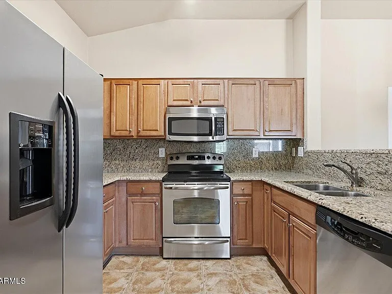 2725 E Mine Creek Rd #2018 — Photo 11