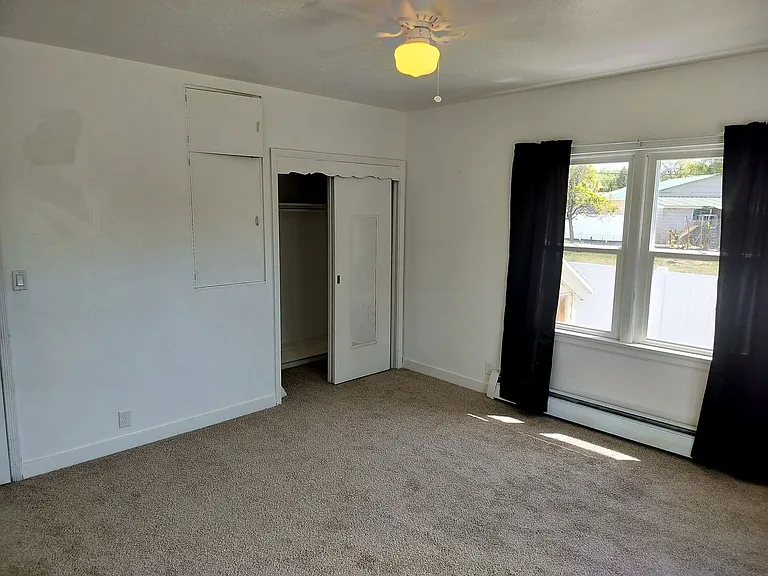 220 E Greenwood Ave — Photo 13