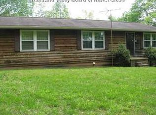 99 Lego Rd, Charleston, WV 25313