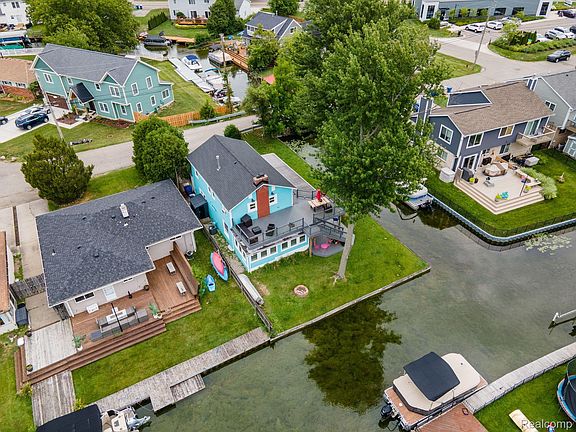 3rd image of 1430 Rossdale Dr