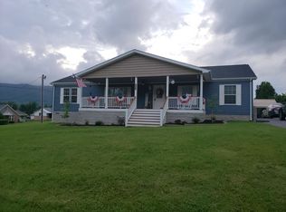 802 Manchester Ave, Middlesboro, KY 40965