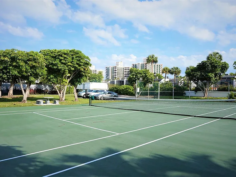 210 Sea View Dr #408 — Photo 28