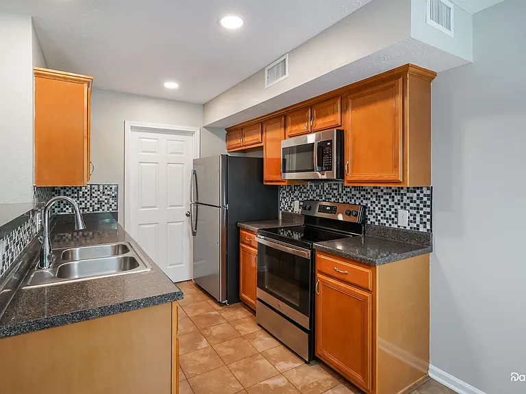 189 Bill Stewart Blvd — Photo 2