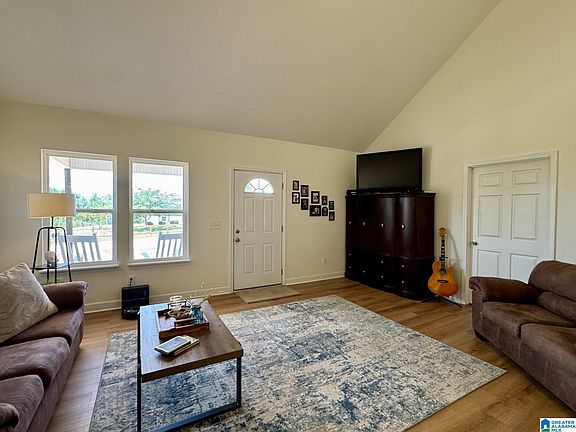 5th image of 620 Country Breeze Cir