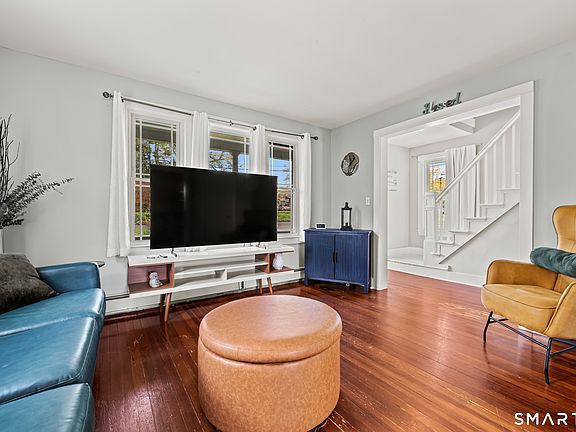 4th image of 23 Maple Street