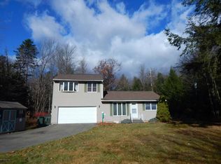 1120 Lexington Ave, Pocono Summit, PA