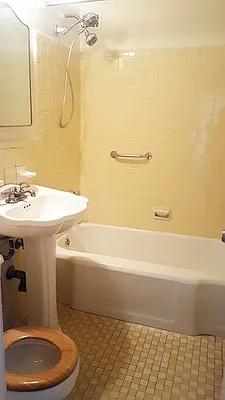 Rented by Winzone Realty Inc | media 2