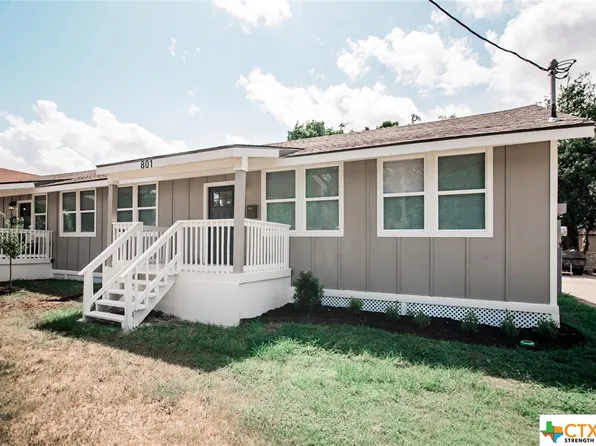 801 & 803 S Main St, Victoria, TX 77901