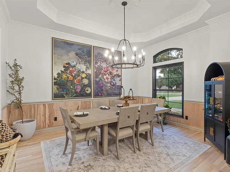 1504 Brook Ln — Photo 12