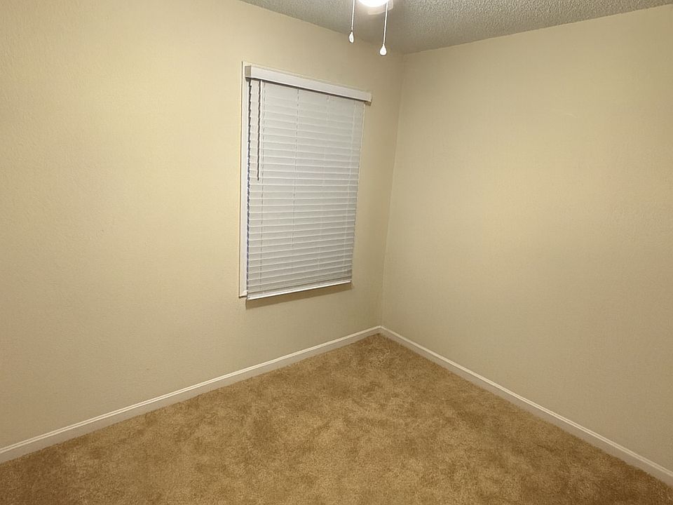 2nd image of 2213 Sparrow Rd