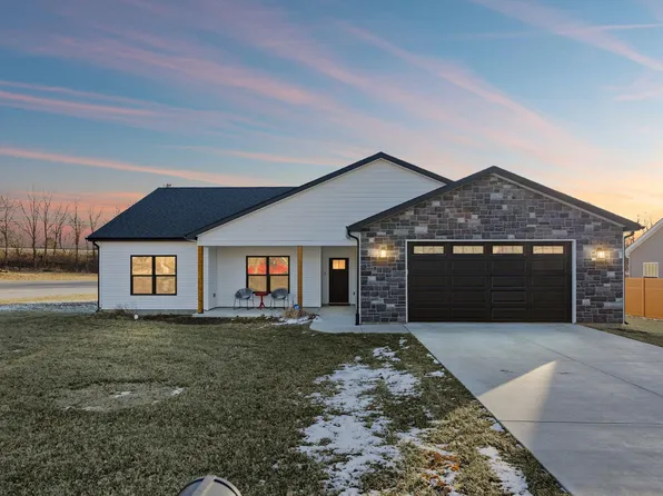 307 N Filmore Ave, Fowler, IN 47944