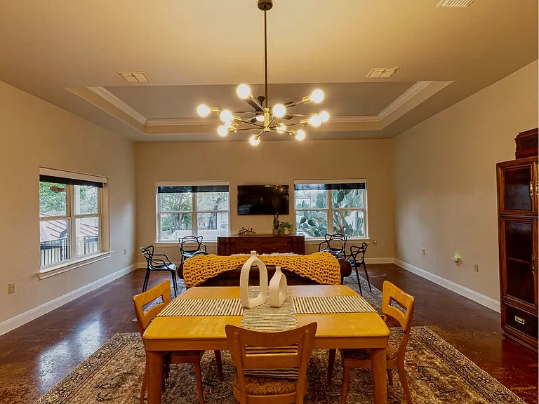 Blakeley Dr — Photo 15