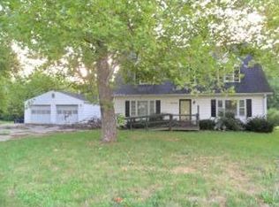 6738 SE Berryton Rd, Berryton, KS 66409