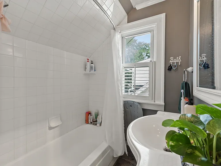 1034 Mohawk Ave — Photo 11