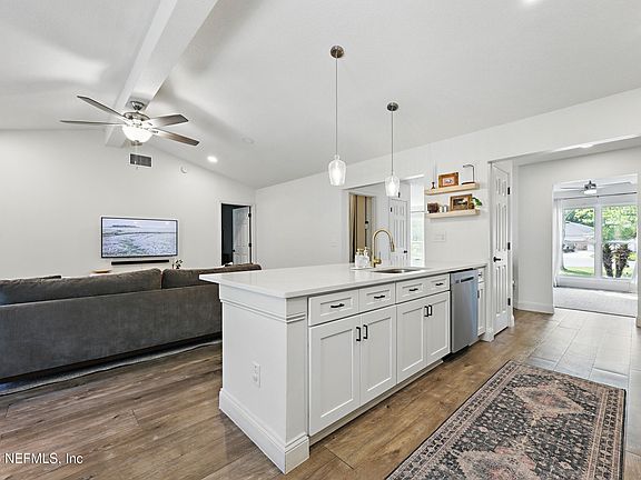 3rd image of 3607 CAMERON CROSSING Drive