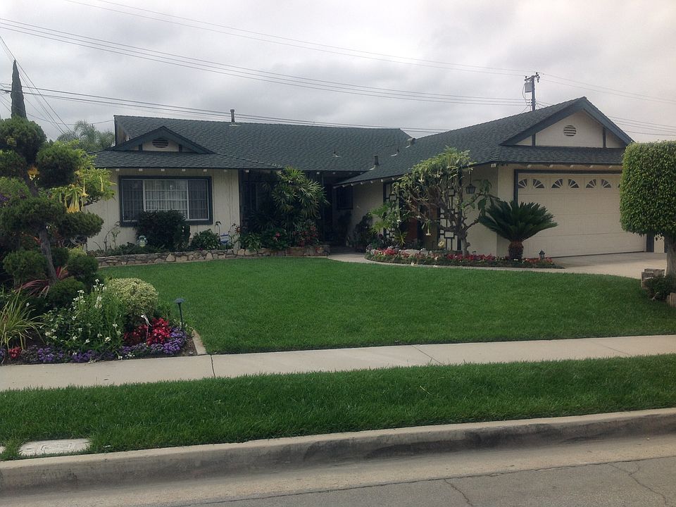 1st image of 16142 Woodbrier Dr