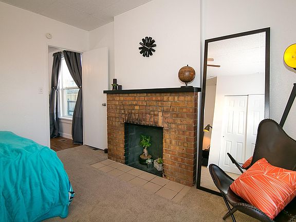 3rd image of 3420 N Marion St APT A
