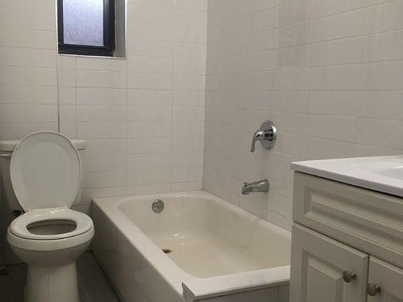 5th image of 50 E 18th St APT C1