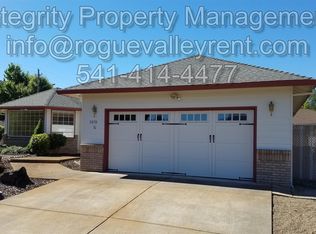 2878 Leonard Ave, Medford, OR 97504