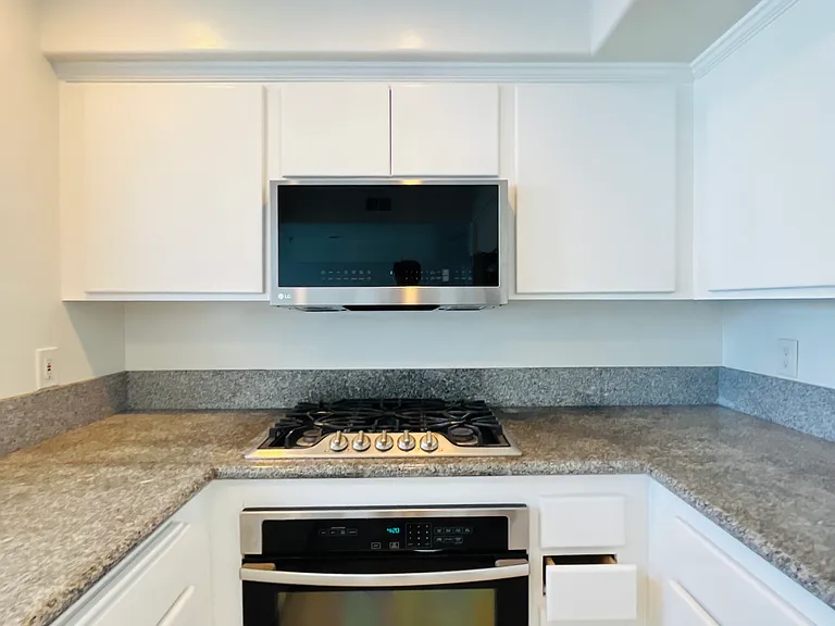 200 Pacific Coast Hwy #208 — Photo 9