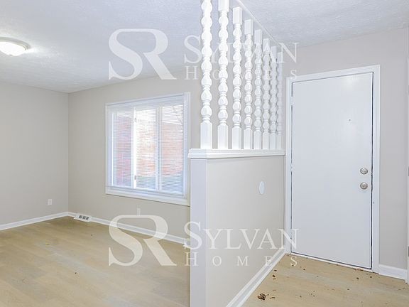2nd image of 1505 Chapman Dr