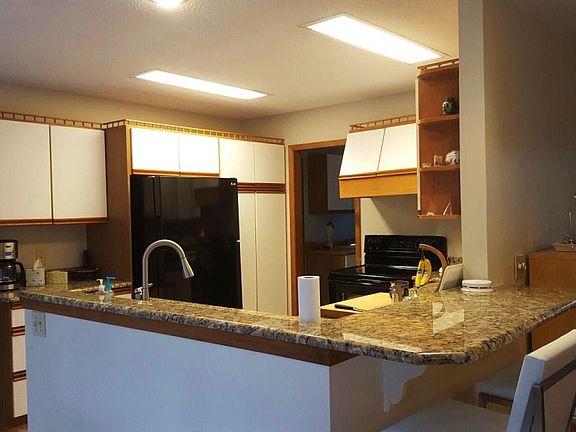 Kitchen; new granite countertops