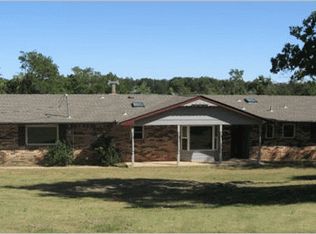 9900 S Hiwassee Rd, Moore, OK 73165
