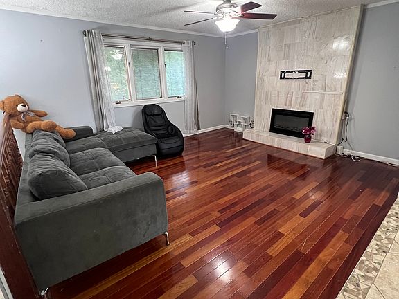 2nd image of 4112 N 23rd St