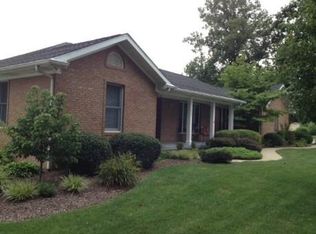 624 Greenbriar Ct, Vincennes, IN 47591