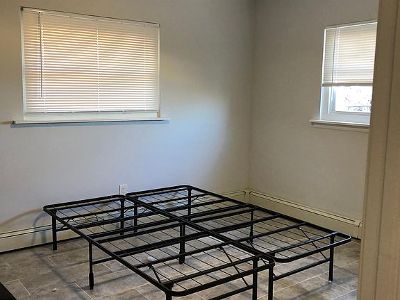 5th image of 26 College Ave