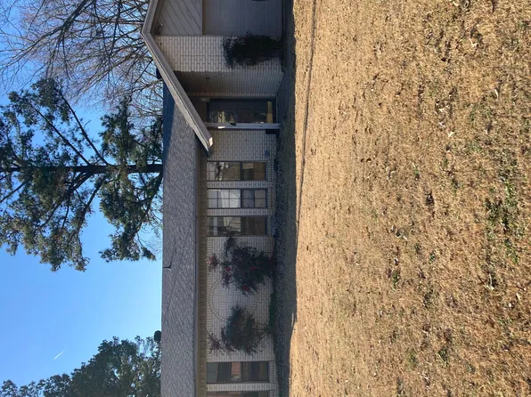 301 S Franklin St, Lavaca, AR 72941