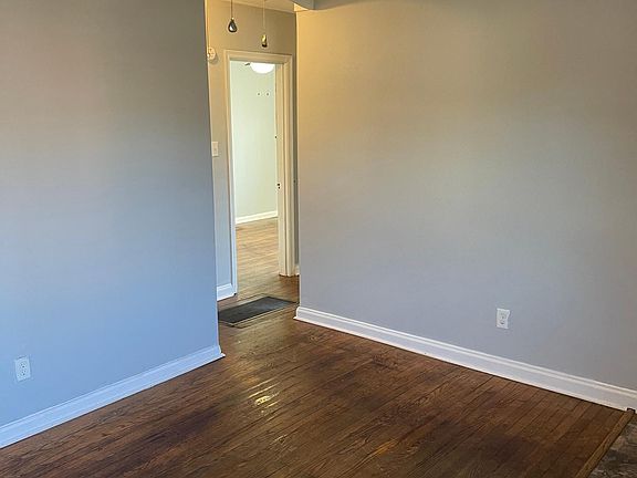 2nd image of 1209 Nelwood Dr