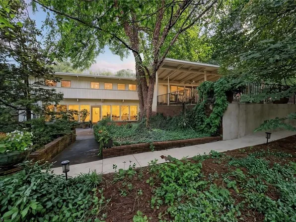 3312 Anderson Dr, Winston Salem, NC 27127