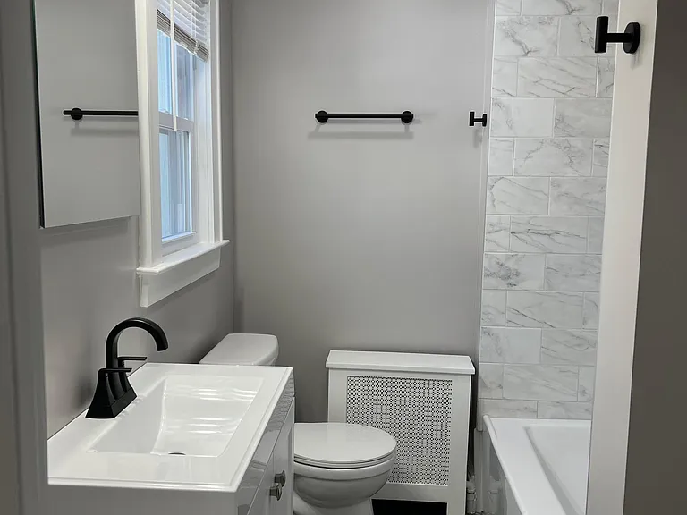 62 Ivy St #B — Photo 3