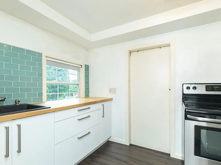 9 Prospect St #5 — Photo 3