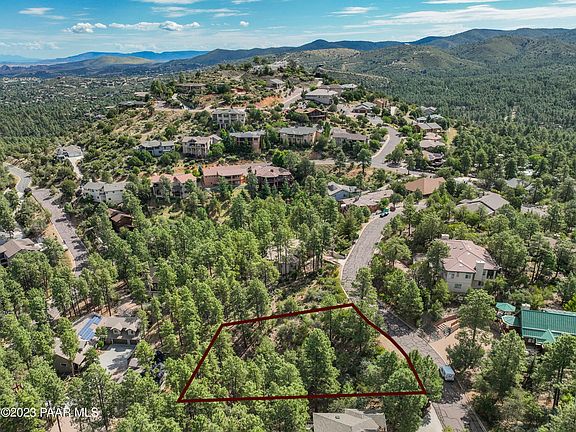 4th image of 1572 Scotch Pine Dr