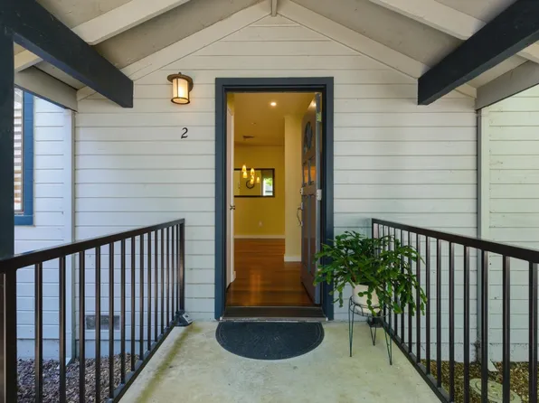 2 Village Parkway, Napa, CA 94558