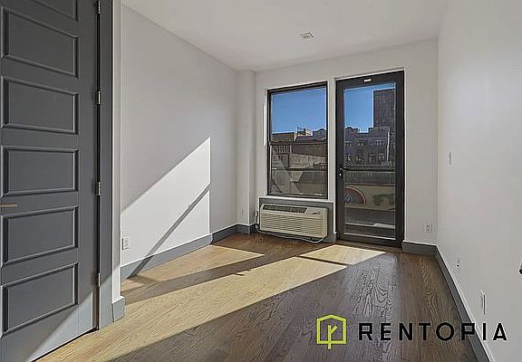 2nd image of 855 De Kalb Ave #5C