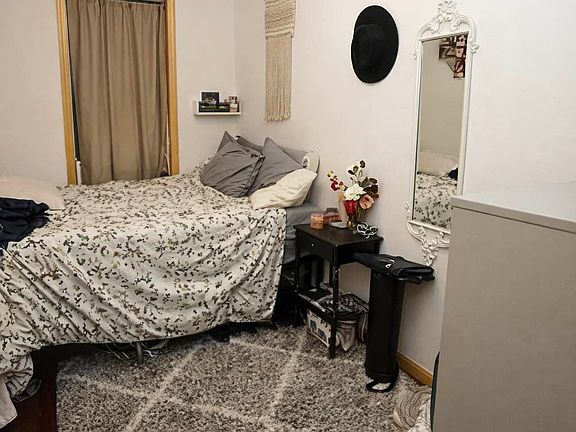 4th image of 244 E 21st St APT 10
