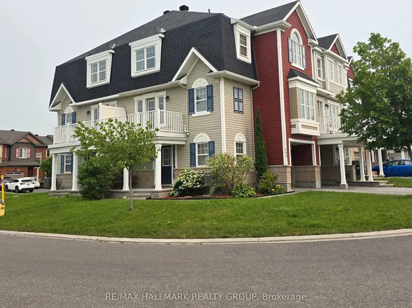 549 Ensatina Cres, Ottawa, ON K2J 6H3