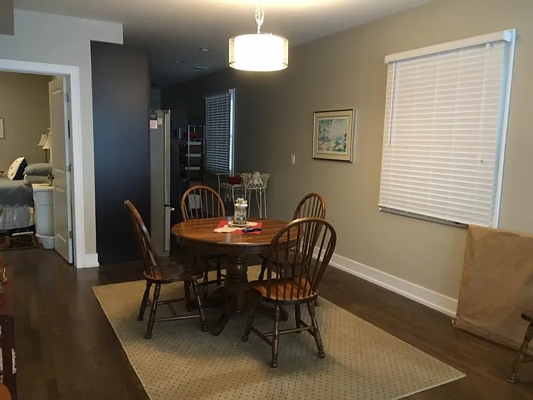 1212 W Henderson St #1 — Photo 6