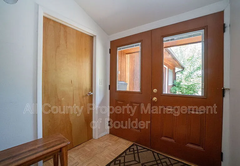 1045 Toedtli Dr — Photo 4