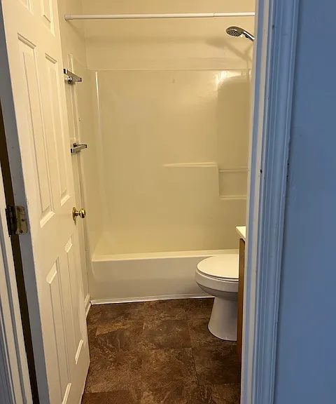 6435 Hillsboro Ln — Photo 5